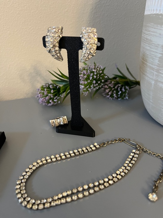 Various Jewelry - Trio Rhinestone Clip-On Earrings in Silver/Ankle Bracelet/Bow shape Ring Size 6